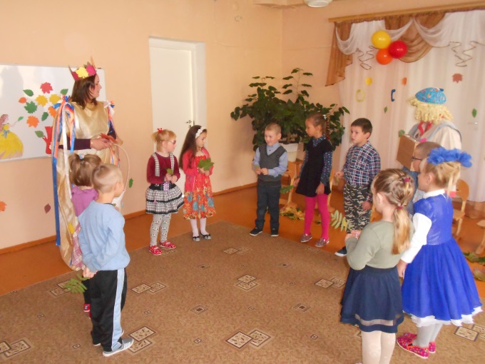 1 октября 2019 г., дети старшей разновозрастной группы с радостью праздновали праздник посвященный наступлению Осени..